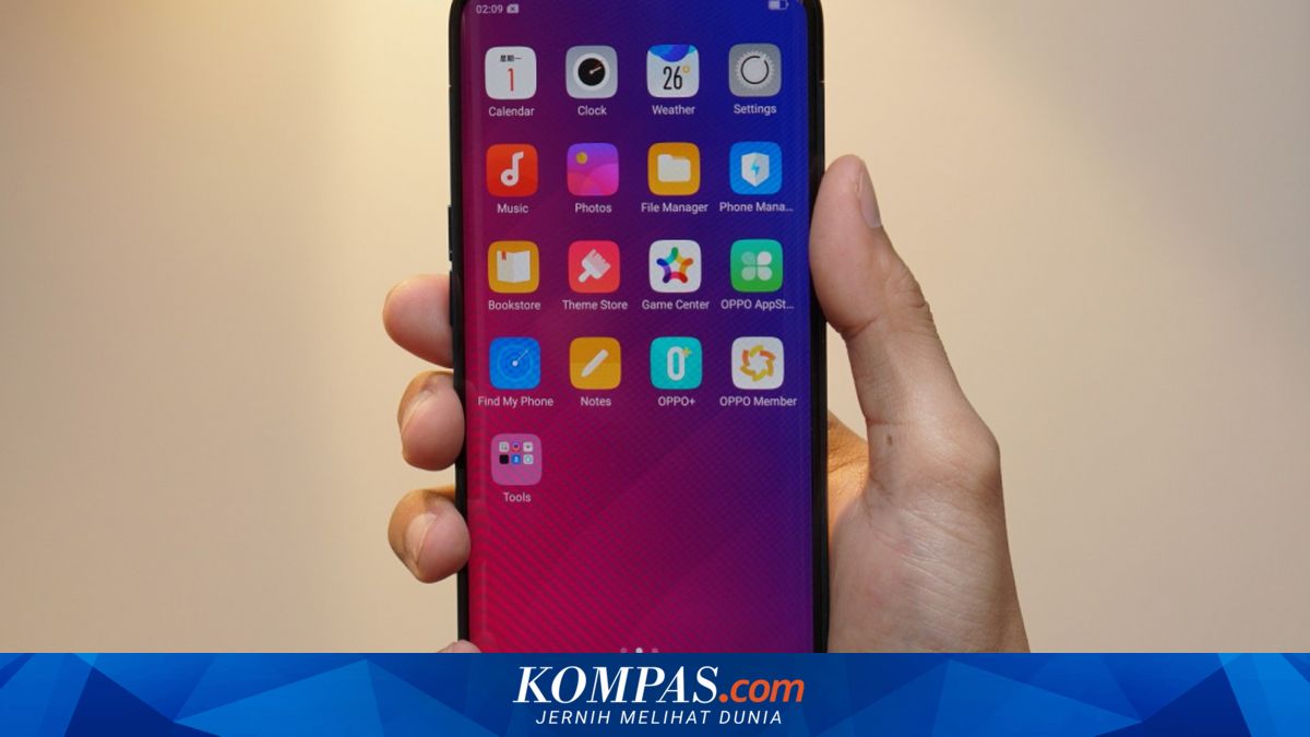 Tren Layar Smartphone, dari Poni, Kamera Tersembunyi, hingga 