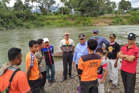 Detik-detik Kakak Beradik Hanyut Saat Berswafoto di Pinggir Sungai, 1 Tewas, 1 Hilang