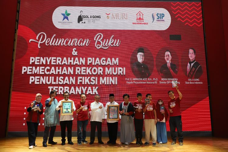 Perpusnas dan Duta Baca Indonesia meraih penghargaan MURI untuk Penulisan Fiksi Mini Terbanyak di Indonesia (15/9/2025).

