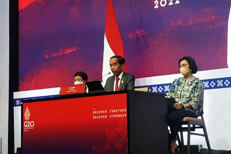 Presiden Joko Widodo dalam konferensi pers hasil KTT G20 Bali di BICC, Nusa Dua, Rabu (16/11/2022).