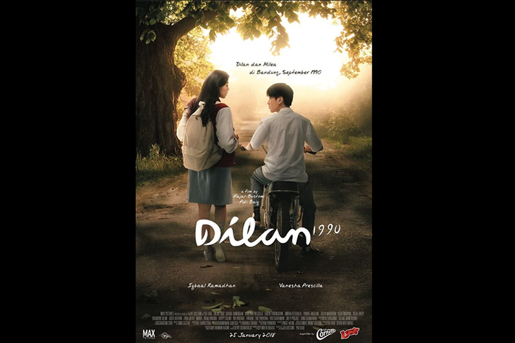 Vanesha Prescilla dan Iqbaal Ramadhan dalam film drama romantis Dilan 1990 (2018).