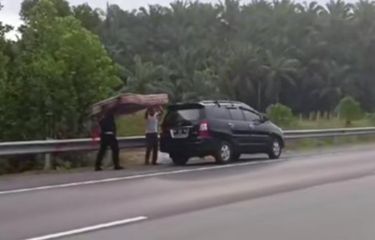 Viral, Mobil Bawa Kasur di Atap dan Terlepas di Jalan Tol Halaman all -  Kompas.com