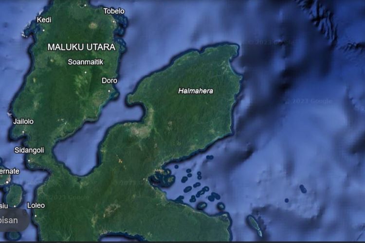 Pulau Halmahera dari Google Earth.