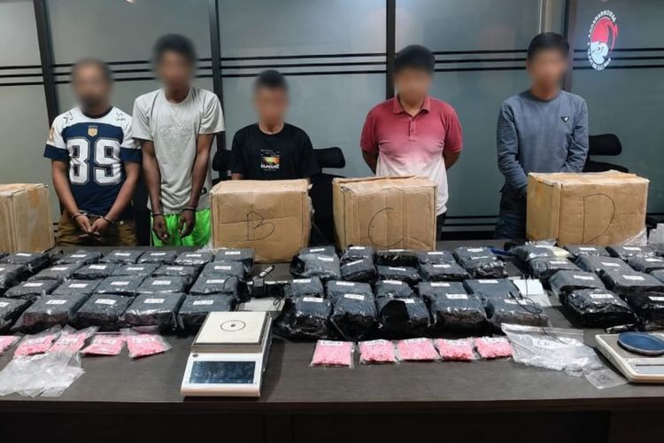 Polisi Tangkap 6 Tersangka Pengedar 86,3 Kg Sabu dan 5.171 Butir Ekstasi