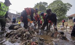 Komunitas Peduli Ciliwung, Bersihkan Sampah Sungai Tanpa Pamrih