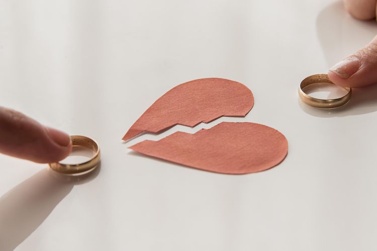 Marriage Is Scary: Ketika Pernikahan Terasa Menakutkan bagi Gen Z