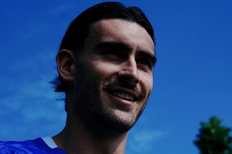 Penyerang asal Perancis Andrew Jung mulai berlatih di Persib Bandung pada Senin (8/9/2025) di lapangan pendamping Stadion Gelora Bandung Lautan Api (GBLA).