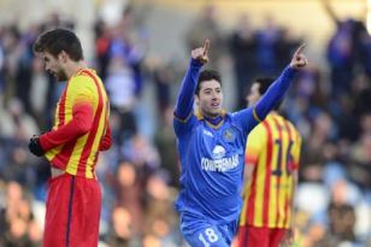 Bek Getafe, Sergio Escudero, pindah ke Getafe mulai musim 2015-2016.