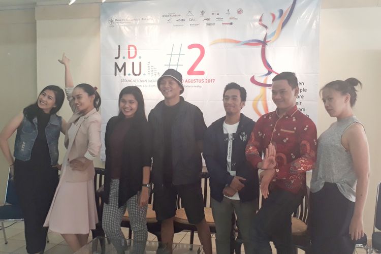 Para koreografer muda dari berbagai komunitas tari di Jakarta ditemui di Galeri Cipta III, Taman Ismail Marzuki, Jakarta Pusat, Senin (28/8/2017).