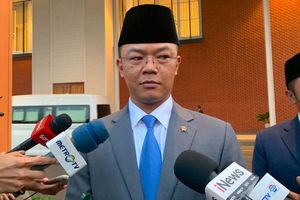 Penjelasan Lengkap Menlu soal RI Tak Kirim Delegasi Resmi ke Pemakaman Khamenei