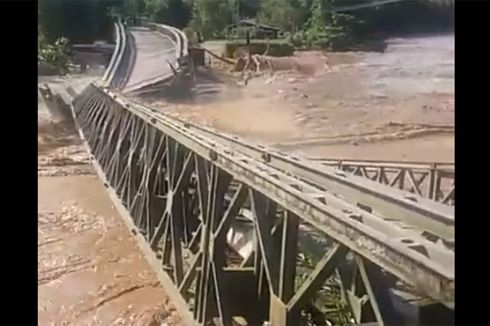 Jembatan Molintogupo Hanyut Terseret Aliran Sungai Bone