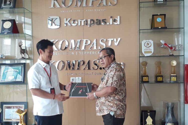 Ketua Umum Komite Olimpiade Indonesia (KOI), Raja Sapta Oktohari, saat mengunjungi Kompas Grup di Menarap Kompas, Rabu (2/5/2021). 