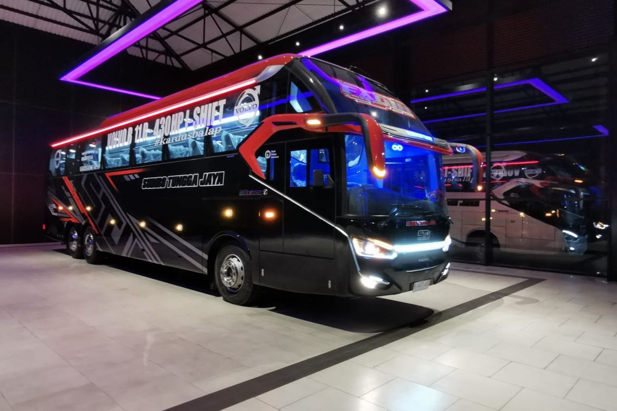 Bus AKAP baru PO Sudiro Tungga Jaya. Salah satu bus yang melayania perjalanan Jakarta-Solo-Karanganyar untuk mudik lebaran 2024.
