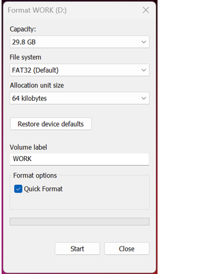 Tampilan UI kotak dialog format drive yang dirancang sebagai solusi sementara oleh engineer Microsoft Dave William Plummer, tapi malah terus digunakan sampai 30 tahun.