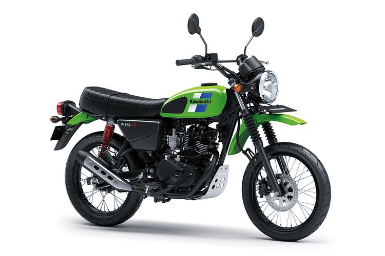 Kawasaki W175 TR model 2023 warna lime green.