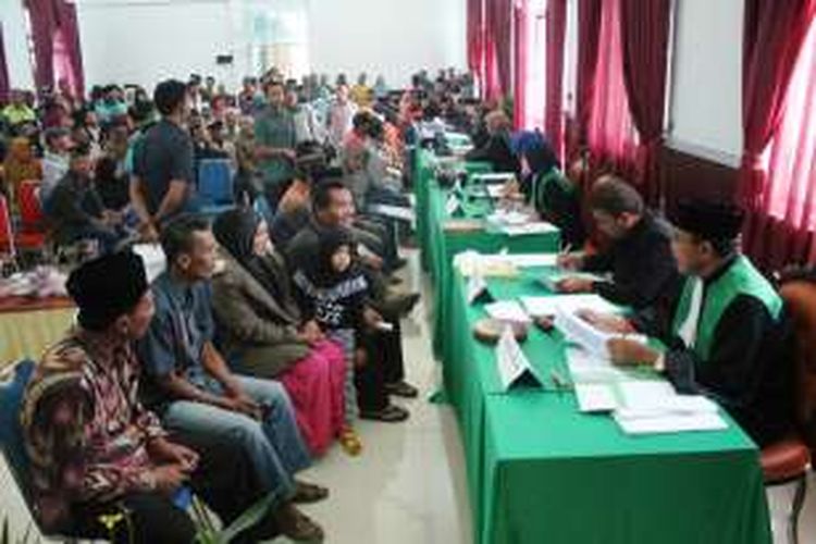 Suasana Isbat Nikah di Aula Setdakab Bener Meriah, Selasa (4/10/2016