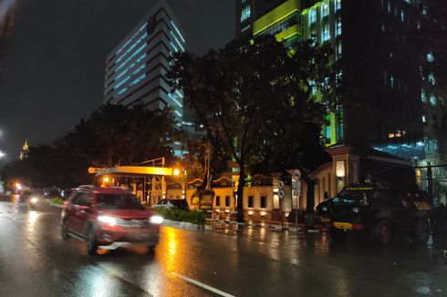 Jalan Trunojoyo Depan Mabes Polri Sudah Bisa Dilalui Kendaraan