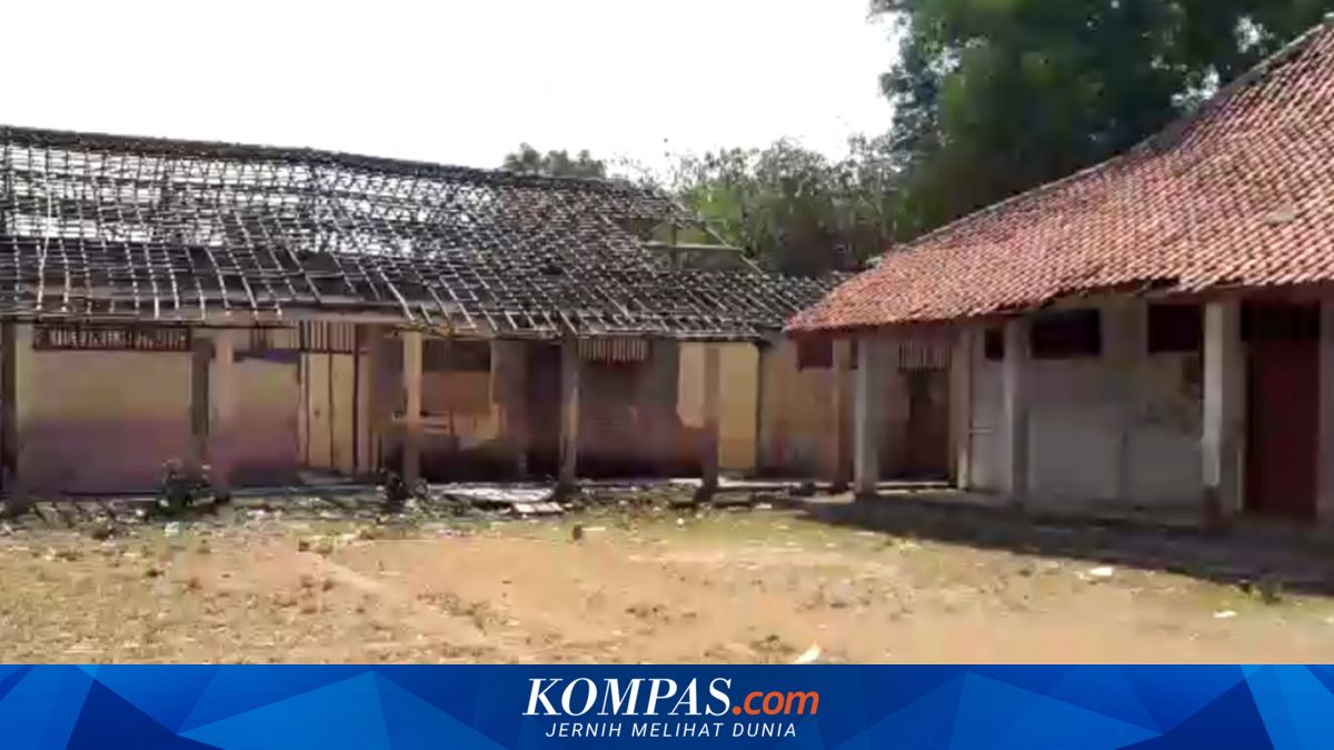 Kelas Baru bagi Siswa SD Ridogalih 01 yang Belajar di Gudang BPBD ...