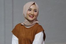 Ngabuburit Nonton Fatin Nyanyi di Halte Transjakarta