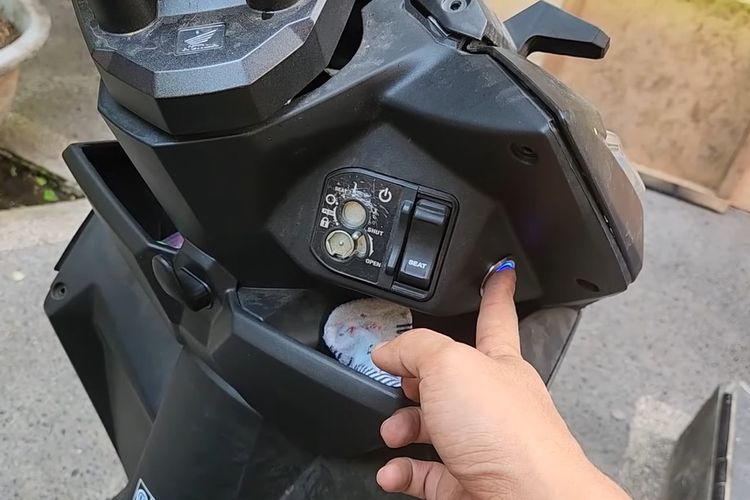 Inovasi canggih buatan Anak Agung Duwi Arsana, menyalakan motor dengan sidik jari