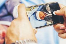 Di Balik Foto Bayi di Media Sosial, Ada Ibu yang Krisis Identitas