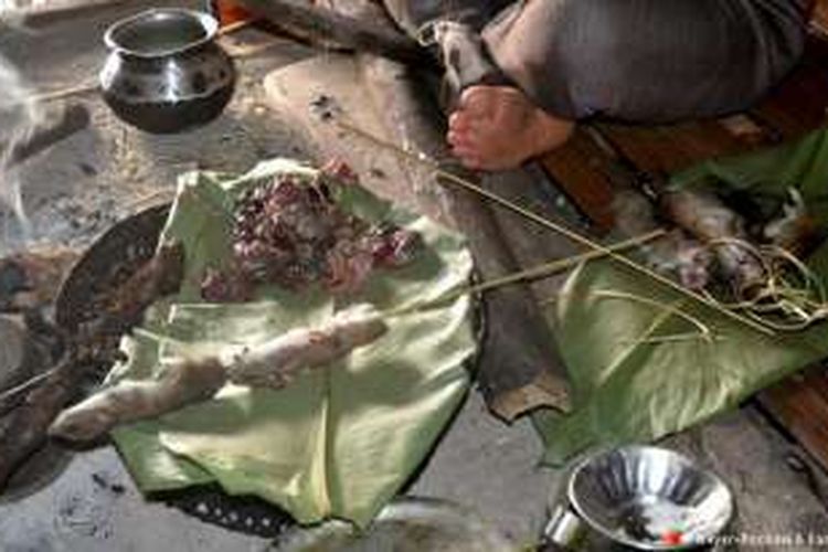 Tikus yang terbaik disajikan pada masa perayaan tradisional, terutama perayaan Unying-Aran, sebuah festival berburu yang jatuh tanggal 7 Maret.
