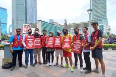 Operasi Semut, Relawan Penjaga Kebersihan di CFD Jakarta