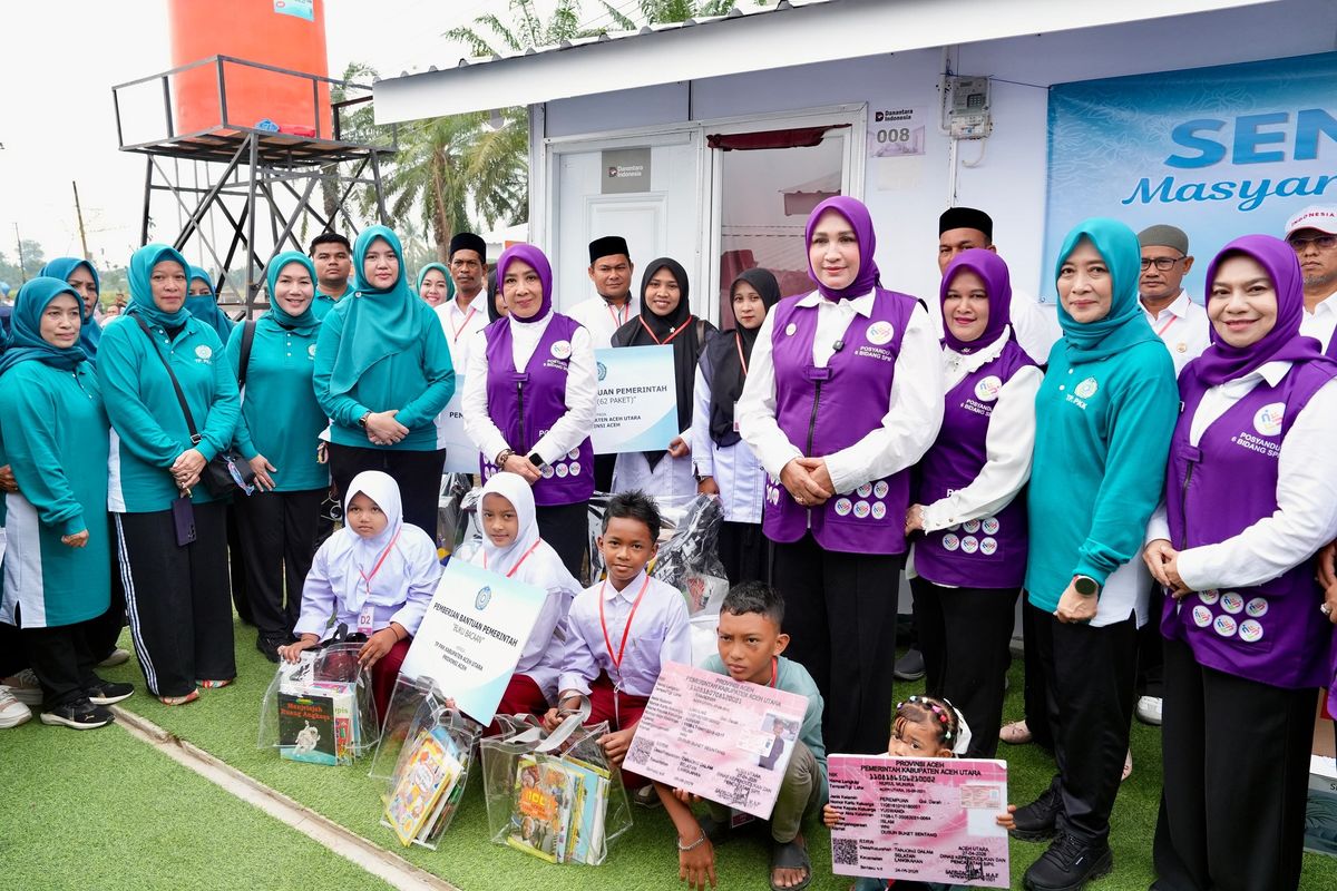 Ketua Umum (Ketum) Tim Pembina (TP) Pos Pelayanan Terpadu (Posyandu) sekaligus Tri Tito Karnavian dalam kegiatan Pemberian Bantuan TP Posyandu dan TP PKK Pusat serta Senam Bersama di Huntara Desa Tanjung Dalam Selatan, Kecamatan Langkahan, Kabupaten Aceh Utara, Aceh, Rabu (29/4/2026).