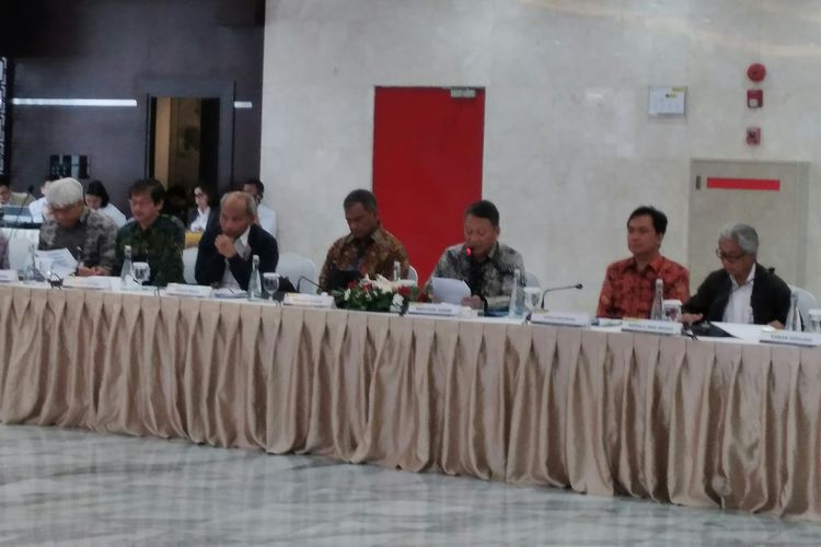 Paparan kinerja Kementerian ESDM 2019 oleh Menteri ESDM Arifin Tasrif, di Gedung Kementerian ESDM, Jakarta, Kamis (9/1/2020).