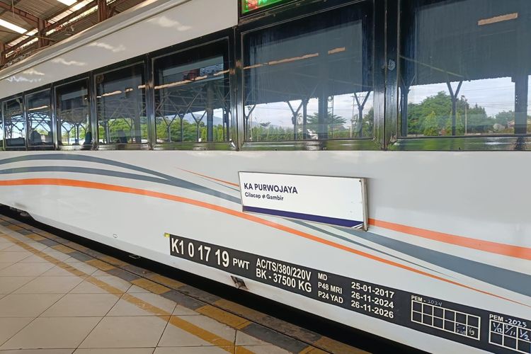 Volume Penumpang Masih Tinggi, Operasional Kereta Tambahan dari Purwokerto Diperpanjang hingga 13 April