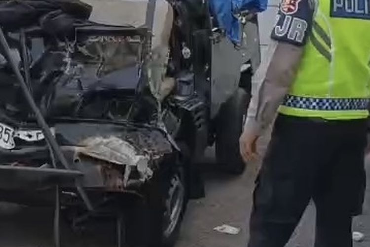 Kecelakaan Pikap di Tol Cipularang Purwakarta Tewaskan 2 Orang, Polisi: Pengemudi Diduga Mengantuk