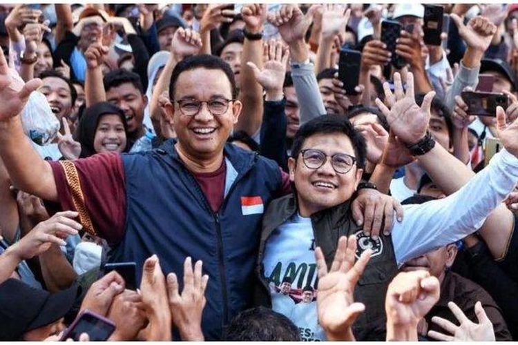 Pasangan Capres-Cawapres, Anies-Cak Imin kumpulkan jutaan masyarakat Sulsel dalam acara bertajuk Jalan Gembira di Makassar, Minggu (24/9/2023). 