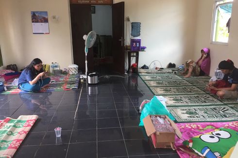 Cerita Korban Banjir di Bekasi, Tak Betah Tidur di Pengungsian dan Ingin Segera Pulang
