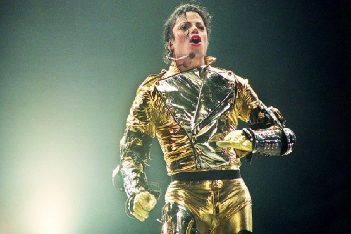 Michael Jackson saat tampil di konser tur dunianya bertajuk HIStory di Stadion Ericsson Stadium, Auckland, New Zealand, pada 10 November 1996.