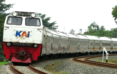 Ilustrasi Kereta Api. Simak jadwal dan harga tiket kereta api Rute Jakarta-Malang terbaru 2023.