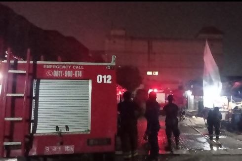 Kebakaran di Pasar Ciputat Berhasil Dipadamkan dalam 2 Jam