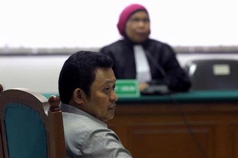 Divonis Korupsi, tapi Amran Tak Harus Kembalikan Uang