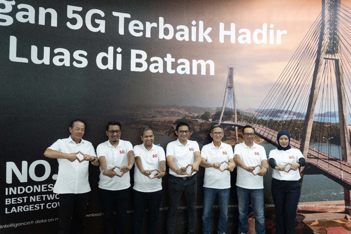 Direktur Network Telkomsel, Indra Mardiatna, menyatakan bahwa Telkomsel akan terus berupaya memastikan agar manfaat jaringan 5G Telkomsel bisa dinikmati oleh semua orang, setiap rumah, dan kegiatan bisnis,
