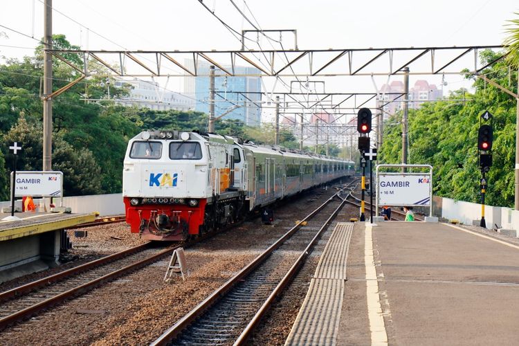 Salah satu kereta dari PT Kereta Api Indonesia (Persero) atau KAI.