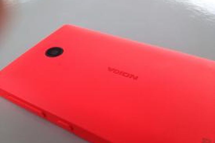 Panel belakang Nokia X