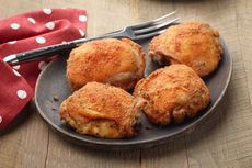 3 Cara Membuat Paha Ayam Krispi, Masak Pakai Air Fryer