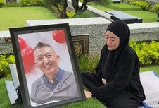 Suami Meninggal karena Kanker Kandung Kemih, Fanny Kondoh Ungkap Gejala Awalnya