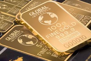 Harga Emas Diprediksi Tembus 5.000 Dollar AS pada 2026