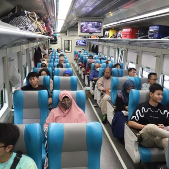 Ilustrasi kereta api. 