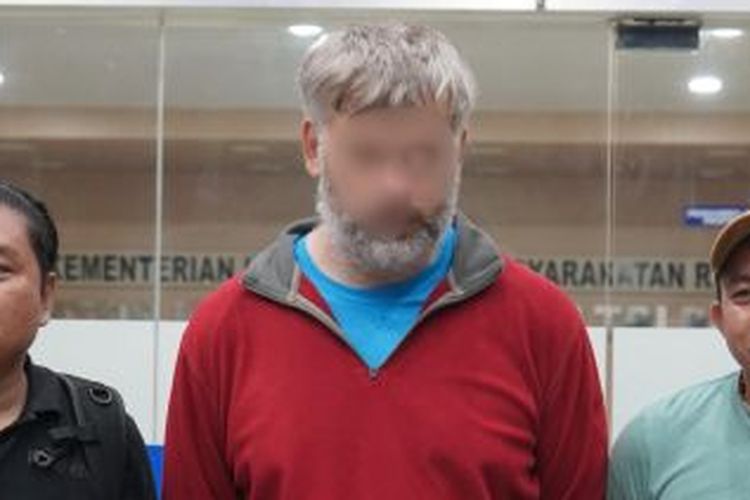 Penelitian Tanpa Ijin di TN Lore Lindu, WN Jerman Dideportasi dari Indonesia