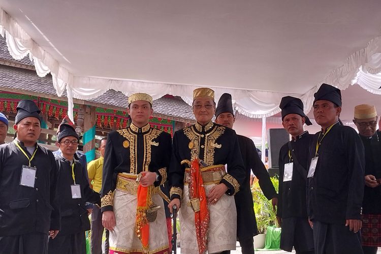 Upacara Adat Pangangkatan Datu Rajamuda Kesultanan Sumbawa Sumbawa Rabu (29/5/2024) di Istana Dalam Loka Sumbawa 