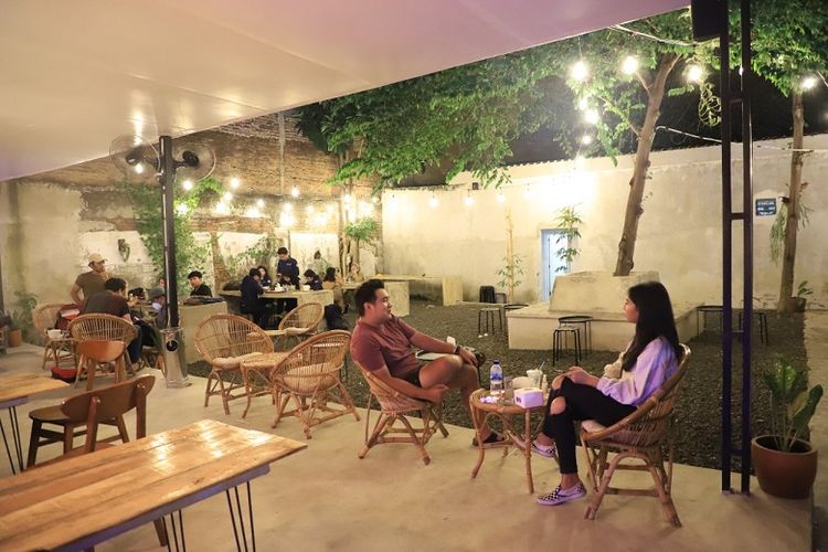 Salah satu rekomendasi kafe Instagramable yang wajib dikunjungi di Kota Tangerang. 
