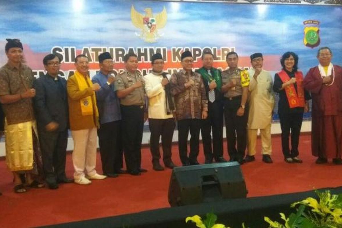 Ketua MPR Zulkifli Hasan bersama Dewan pengurus Forum Kemitraan Religi Kamtibmas Polda Metro Jaya di Mapolda Metro Jaya, Kamis (2/2/2017).