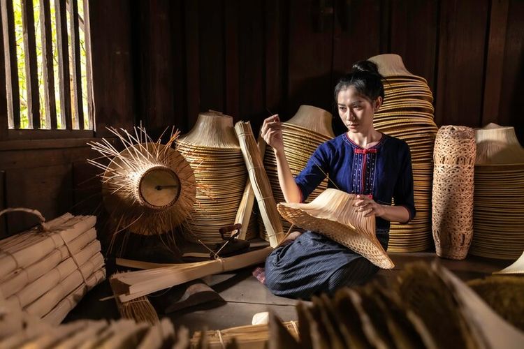 Kerajinan dari Bambu yang Unik