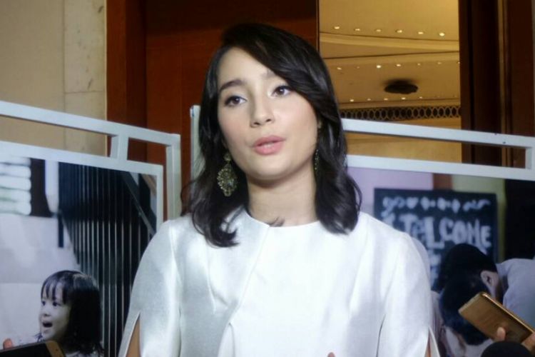 Artis peran Tatjana Saphira saat diabadikan di Hotel Dharmawangsa, Jakarta Selatan, Rabu (14/6/2017).